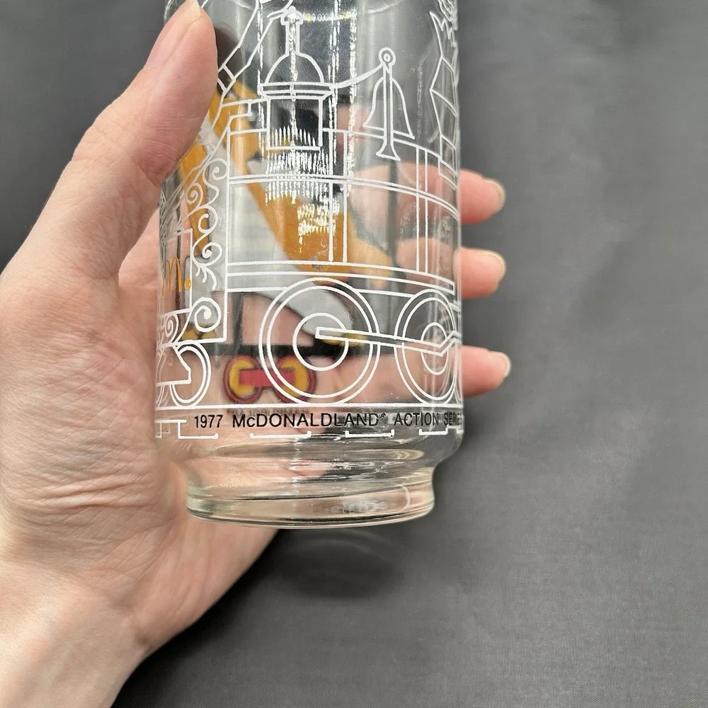 1977 McDonalds MCDONALDLAND ACTION‎ SERIES GLASSES HAMBURGLAR Tumbler 5.75